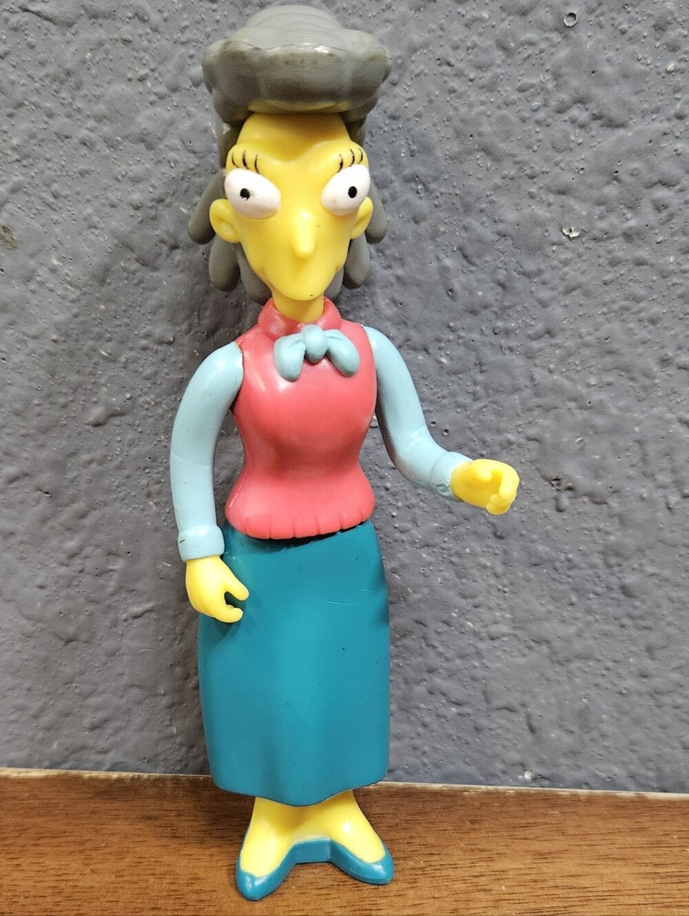 Playmates World Springfield Simpsons Interactive Helen Lovejoy
